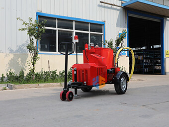 馬路瀝青灌縫機廠家有話說，選對設備不迷茫！