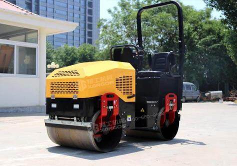 壓路機型號多？根據(jù)工程量選擇準沒錯